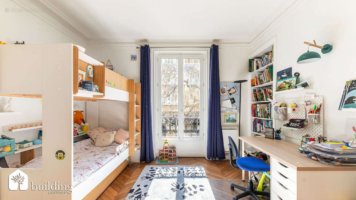 À vendre - Appartement familial 5 pièces - Paris 10e - Louis Blanc - photo 7