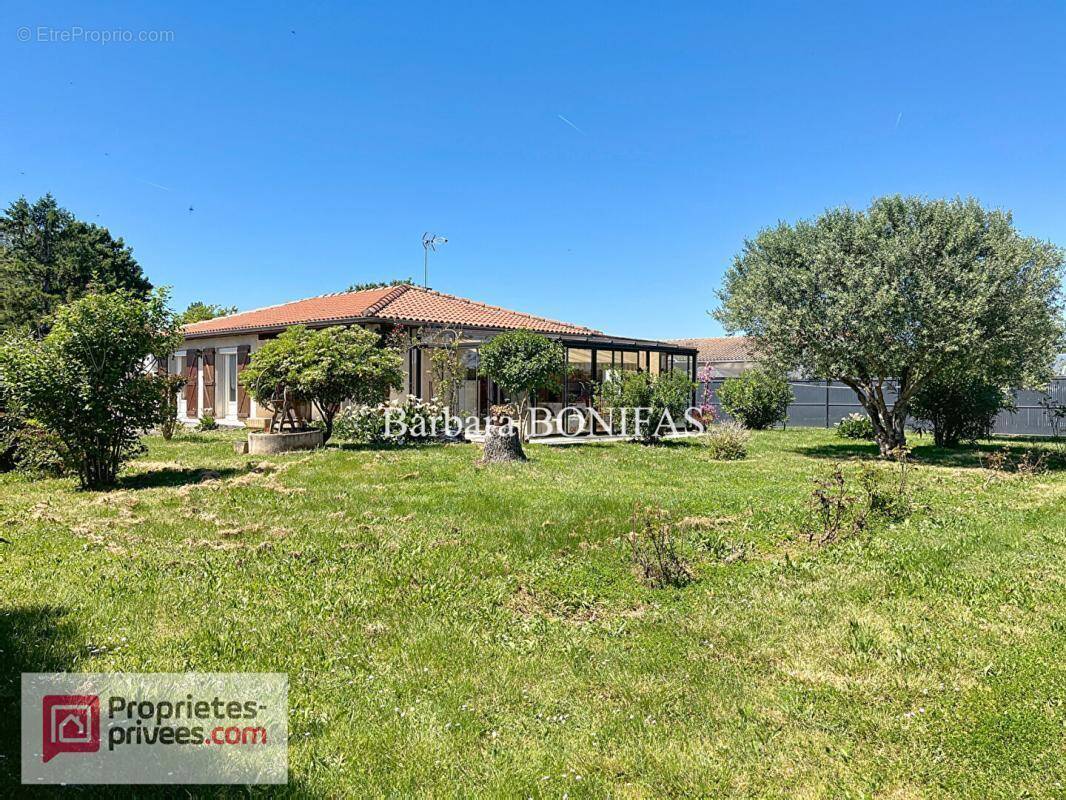 Maison à SAINT-SULPICE