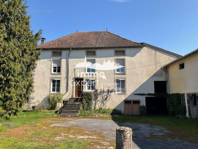 Maison à BLEURVILLE