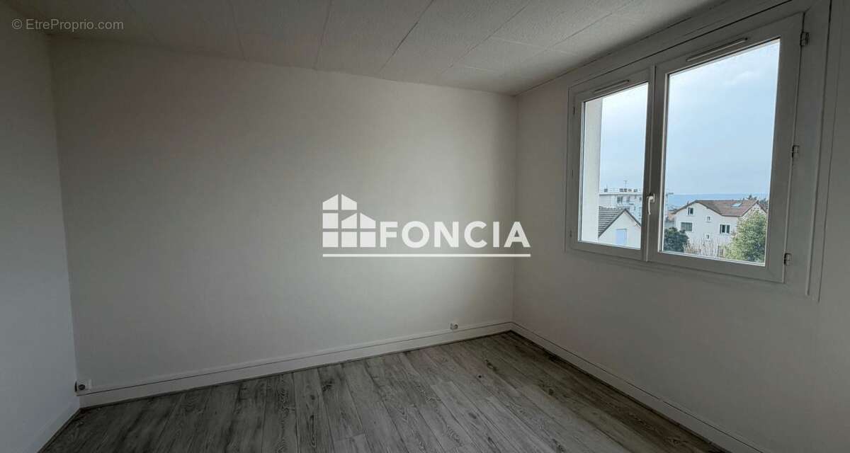 Appartement à RUEIL-MALMAISON