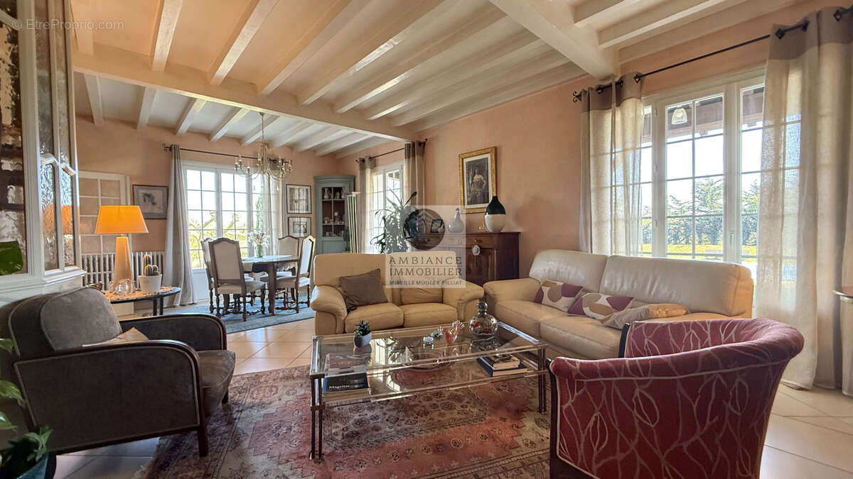 Maison à BOURG-LES-VALENCE