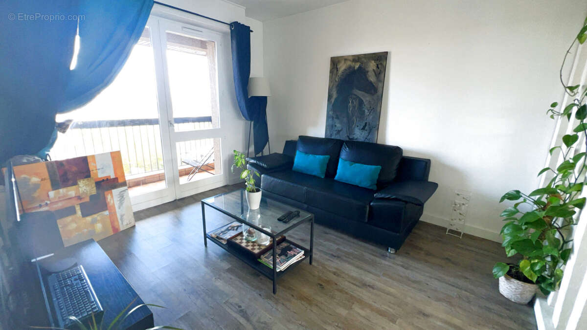 Rodez   Spacieux T5 lumineux de 101 m2 avec 2 terrasses, garage et parking privatif sécurisé - photo 10