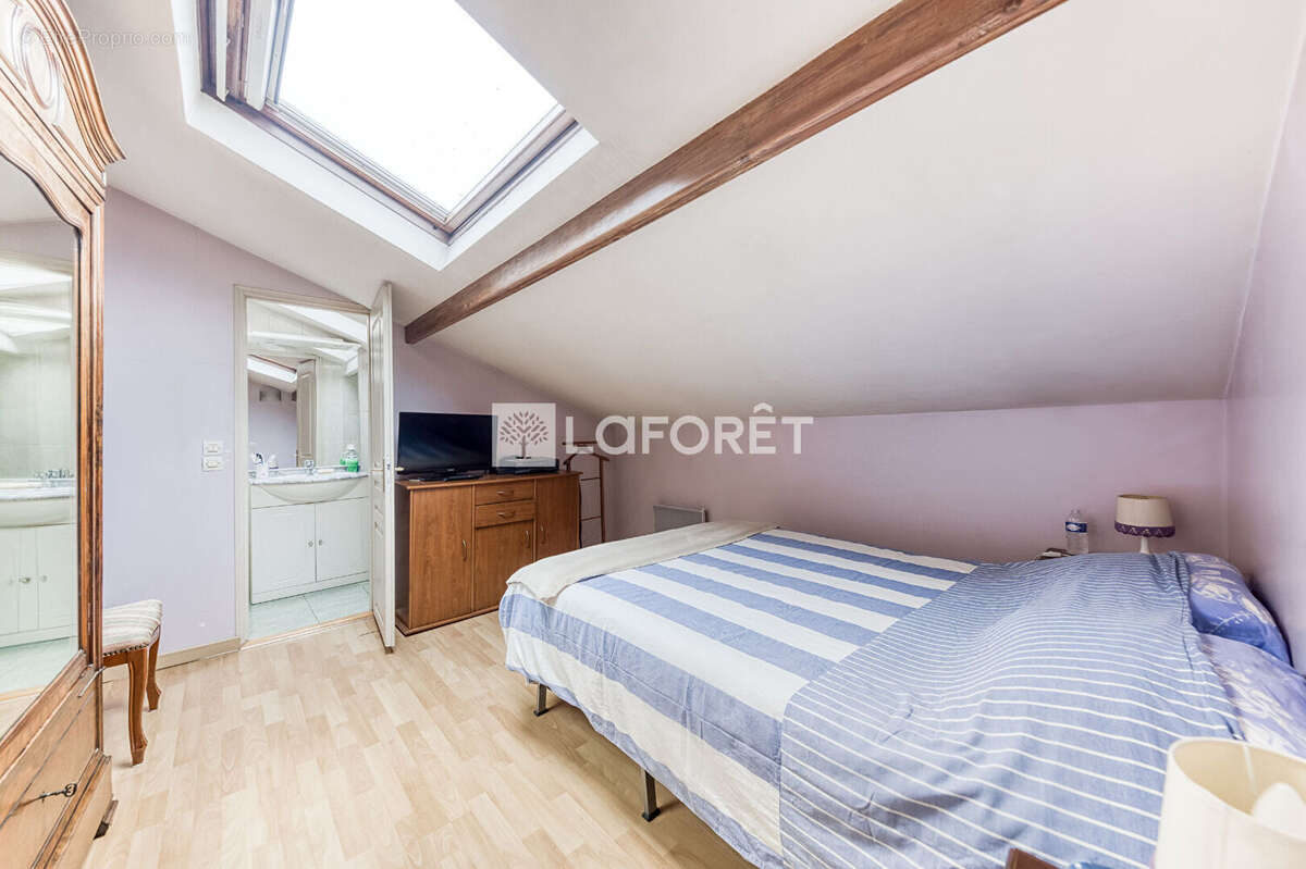 Maison à OZOIR-LA-FERRIERE