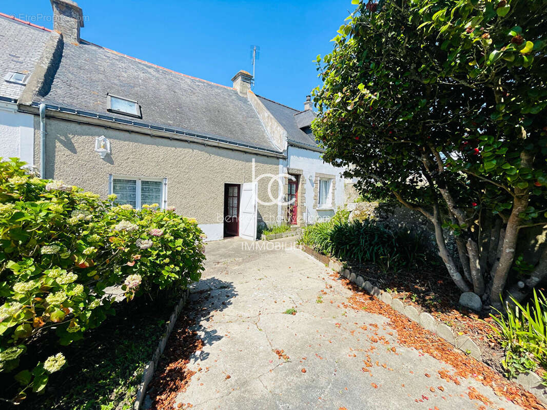 EXCLUSIVITÉ ARZON - Deux maisons à rénover avec plages et sentiers côtiers à pied ! - photo 2