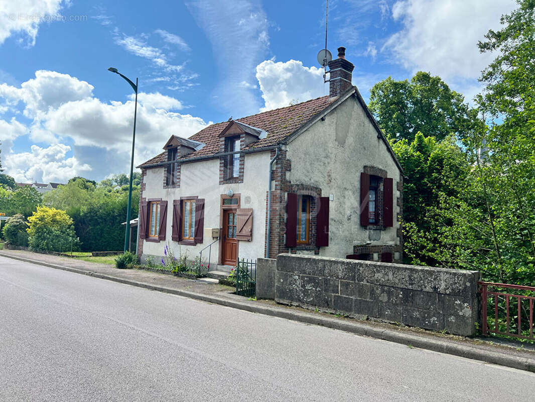 Maison à SAINT-PRIVE