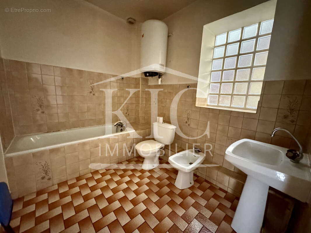 Carcassonne centre-ville - appartement loué - 39 m2 - photo 5