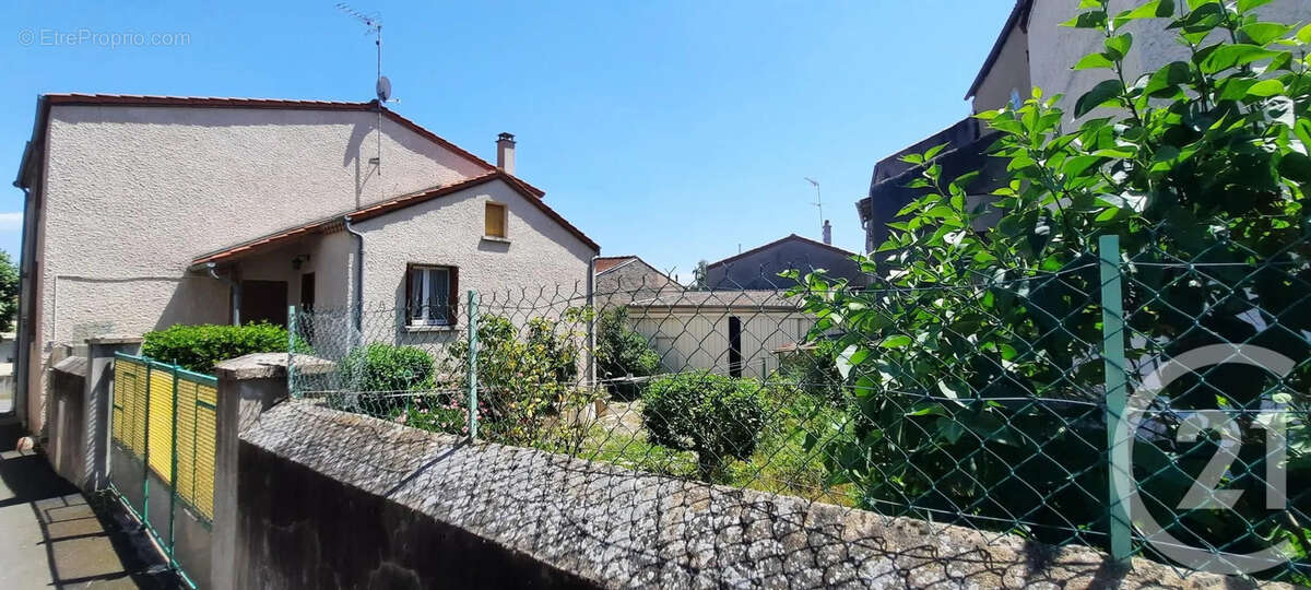 Maison à CHARBONNIER-LES-MINES