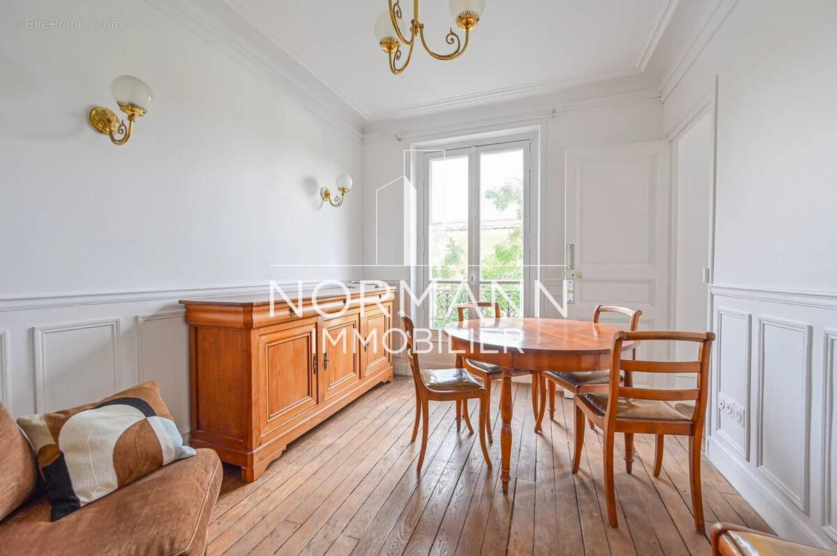 Appartement à PARIS-14E