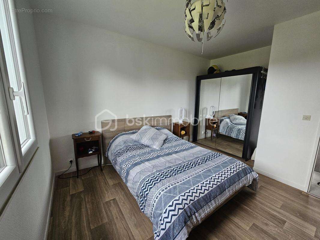 Maison de plain-pied avec grand garage - photo 9