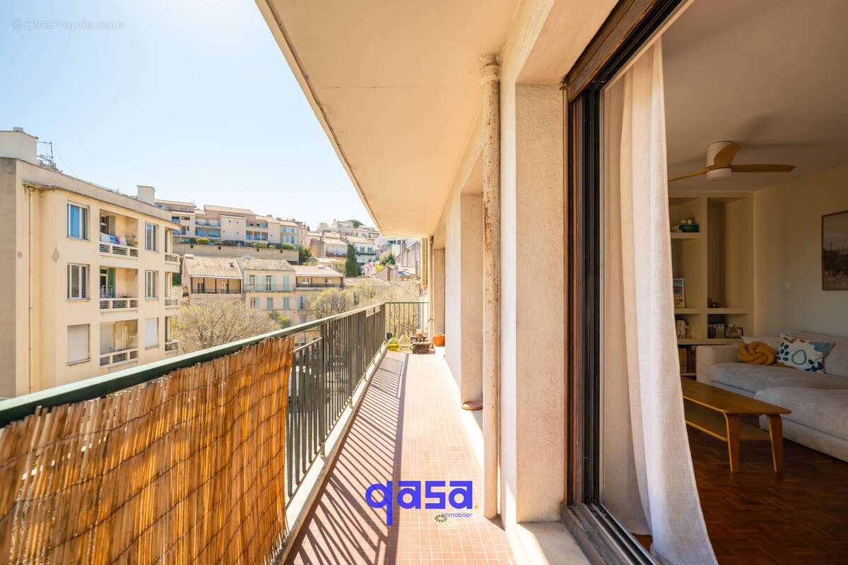 Appartement à MARSEILLE-6E