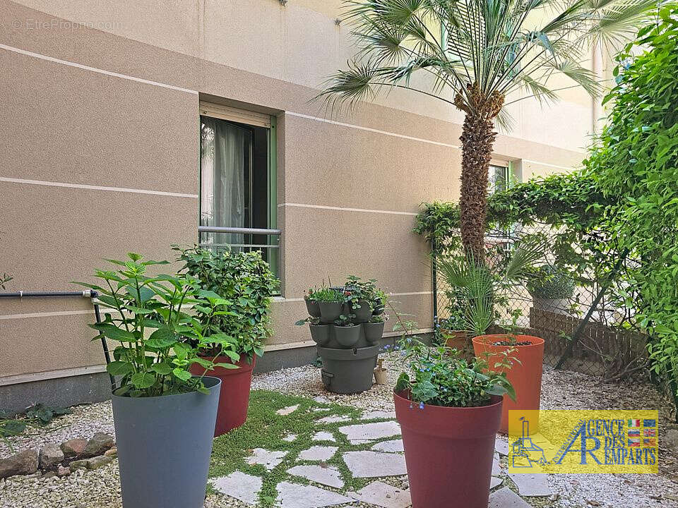 Appartement à VALLAURIS