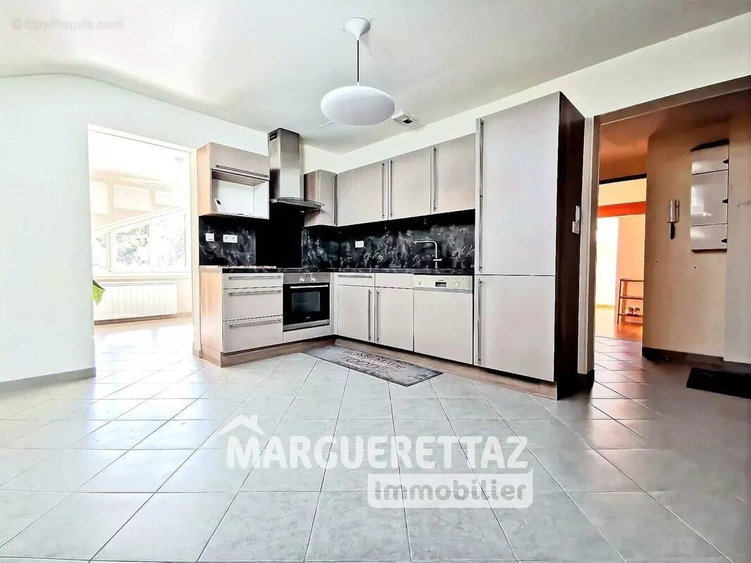 Appartement à FESSY