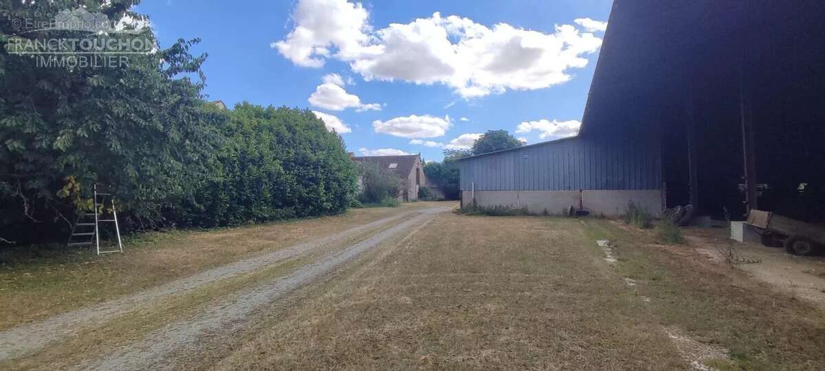 Maison à PERS-EN-GATINAIS