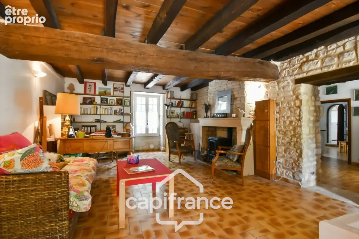 Maison de caractère à vendre 12 pièces SAINT SEVERIN SUR BOUTONNE (17) sur 4500m²de terrain arboré - photo 17