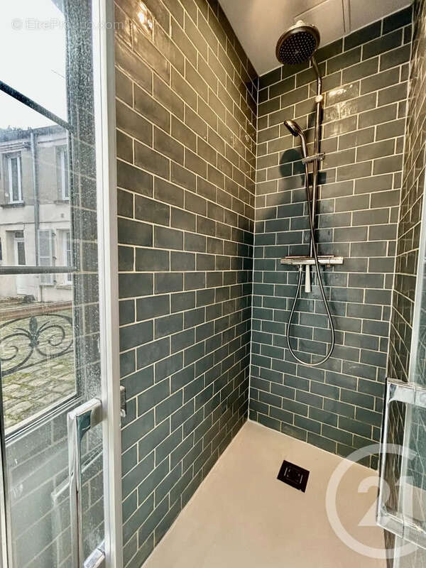 Appartement à LIVRY-SUR-SEINE