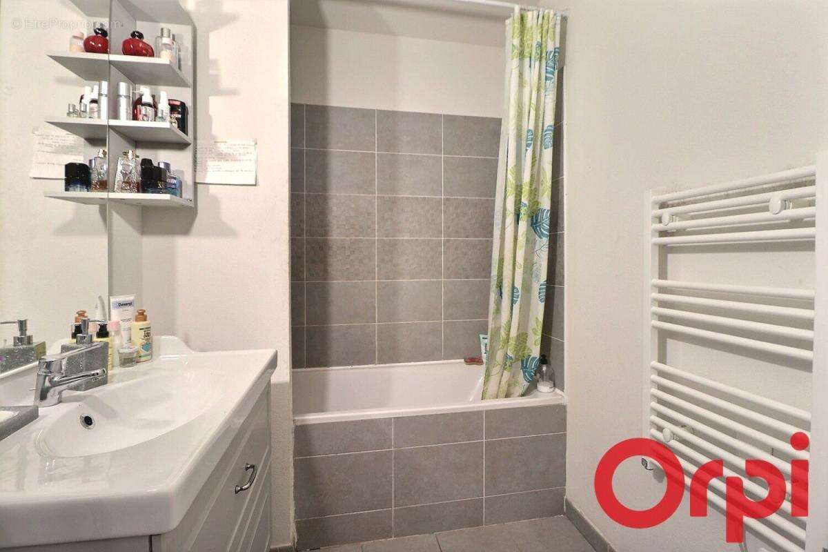 Appartement à MARSEILLE-15E