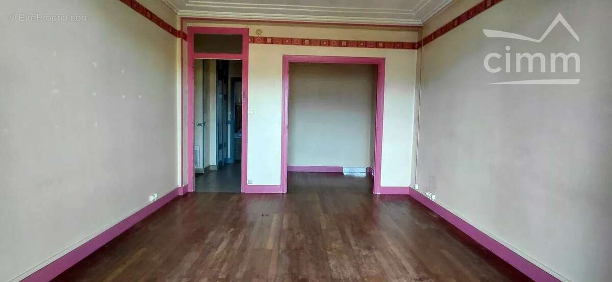 Appartement de 42 m2 à rénover idéal investisseurs - photo 3
