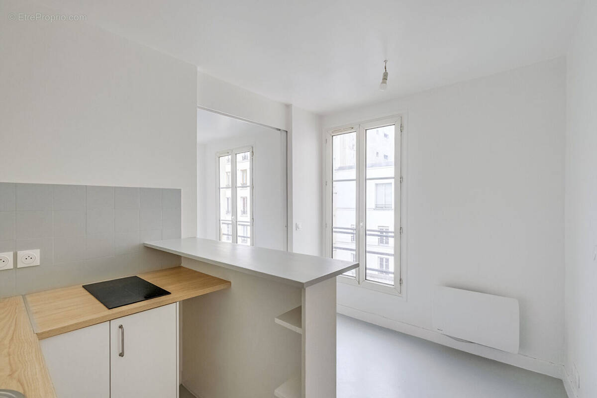 Appartement à PARIS-10E