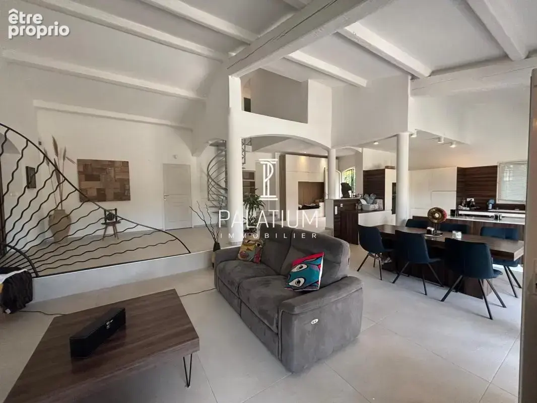 St Raphael Charmante Maison avec piscine 160 m2 - photo 14