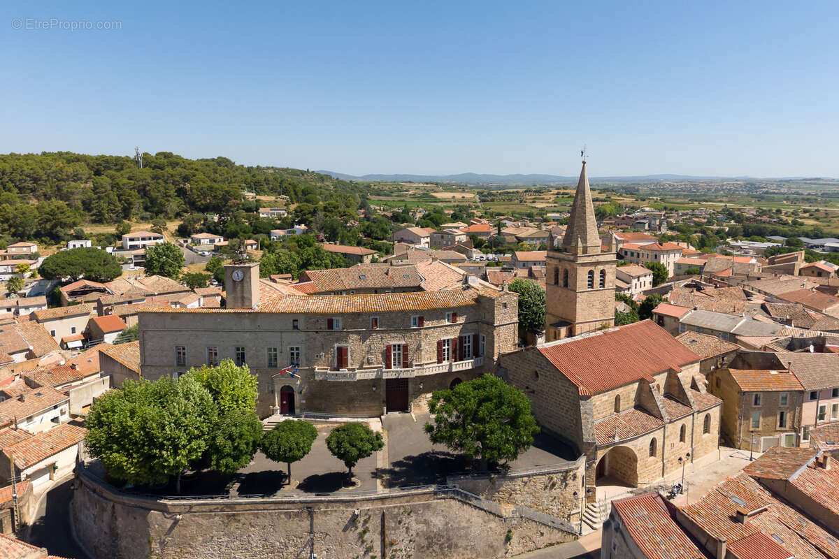 Château médiéval XII e Siecle rénové entre mer et Montagne avec vue  en 360 degrés sur la vallée verdoyante - photo 7