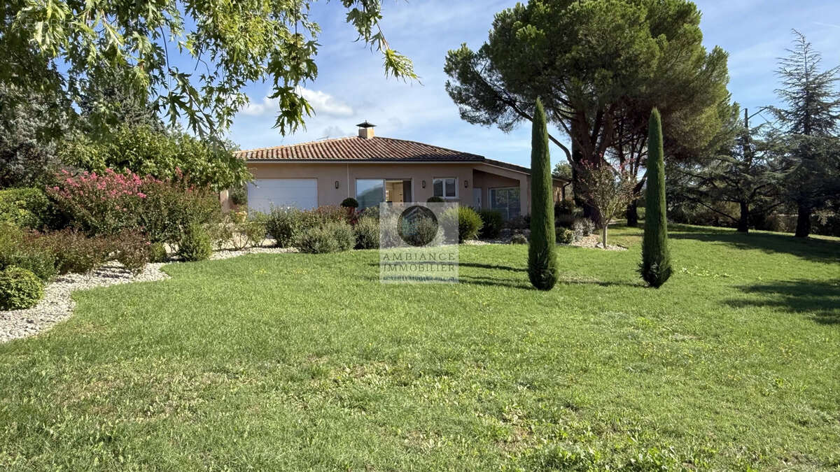 Maison à ROMPON