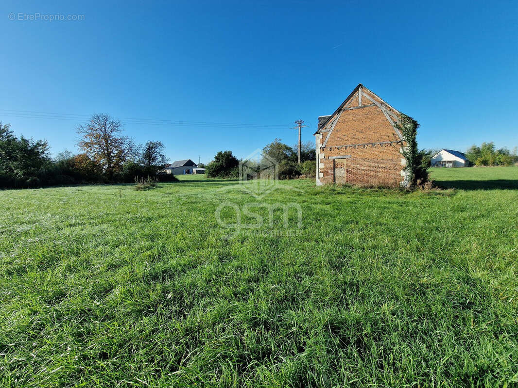Terrain à VILLEPERDUE