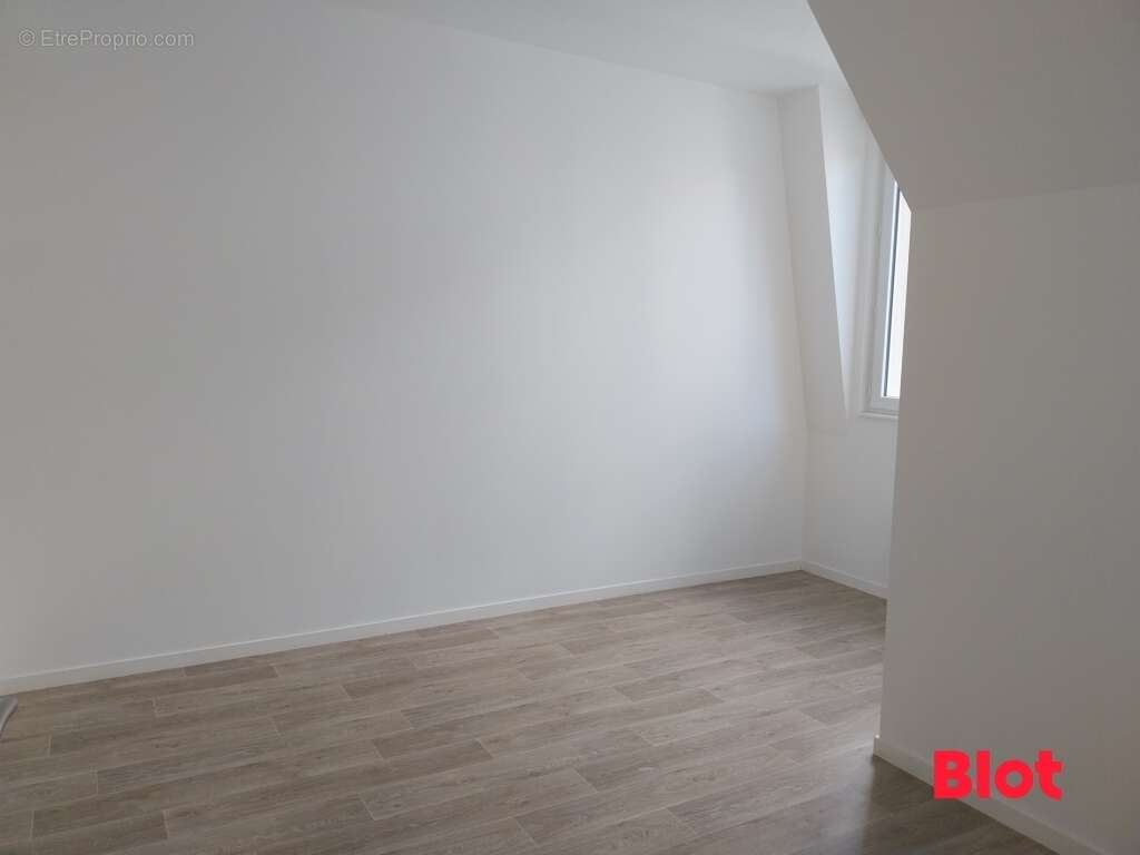 Appartement à FOUGERES