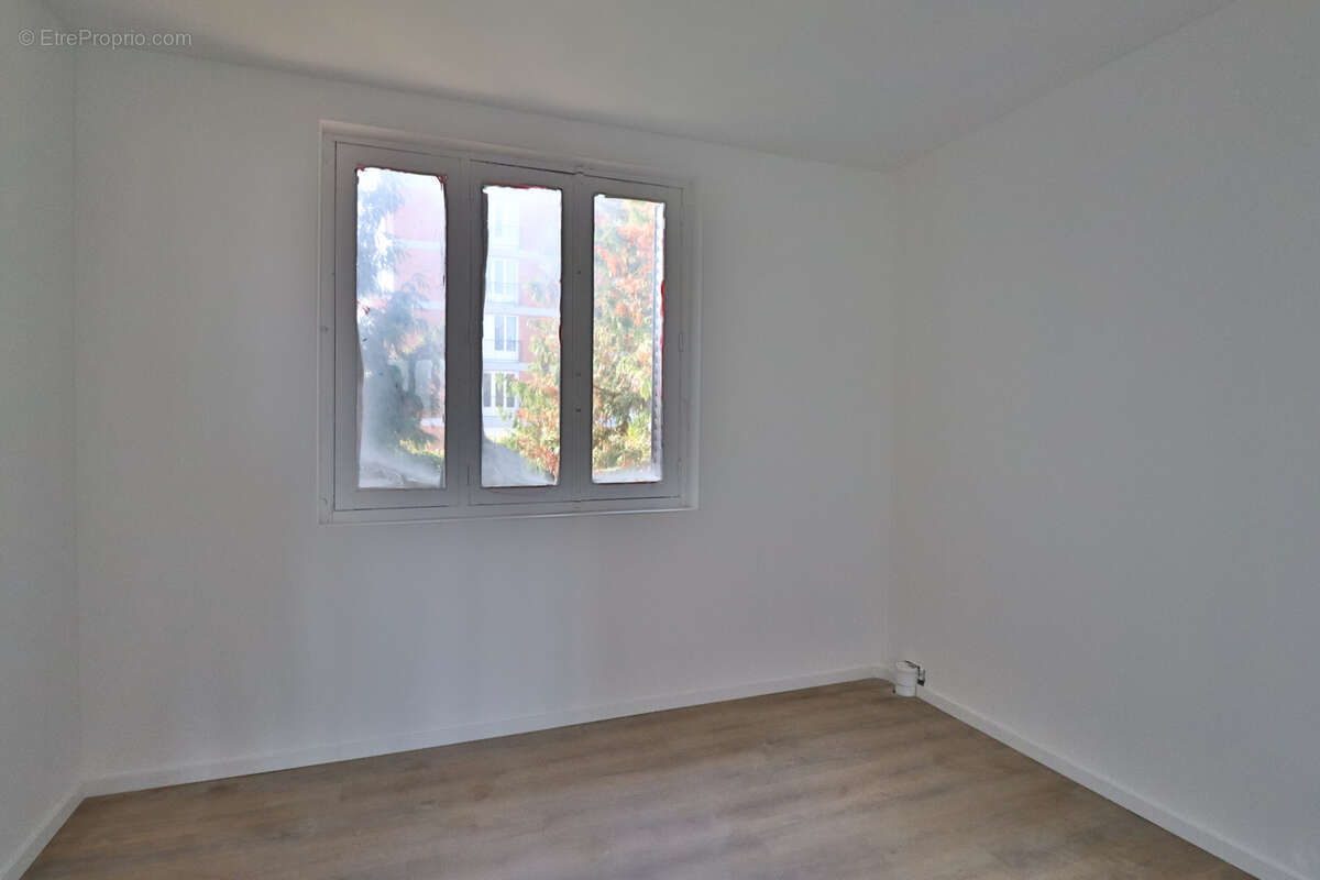 Maison à SAINT-JULIEN-LES-VILLAS