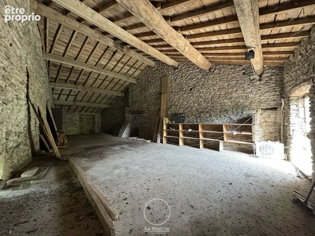 Ferme avec terrains et dépendances à rénover - SOYANS - photo 17