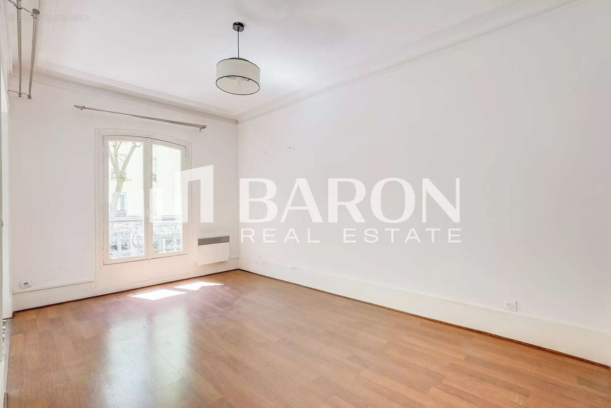 Appartement à CLICHY
