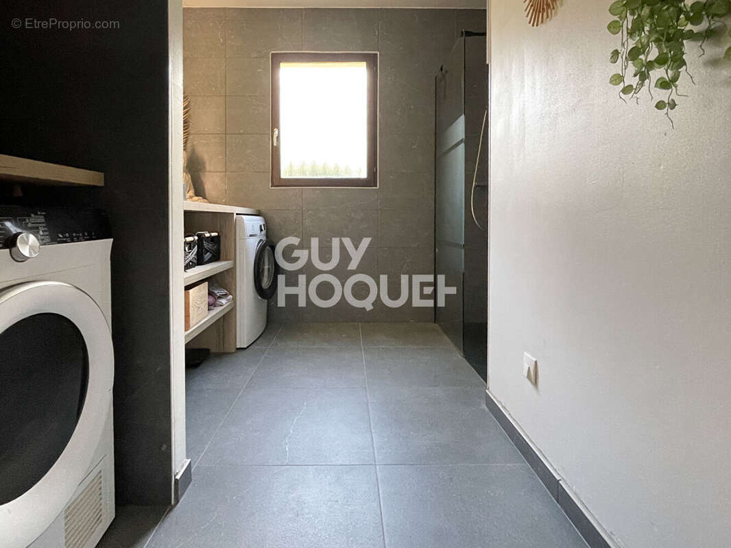 Appartement à HEYRIEUX