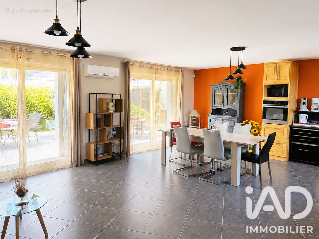 Maison 106 m² à Pont-Saint-Esprit  - photo 6