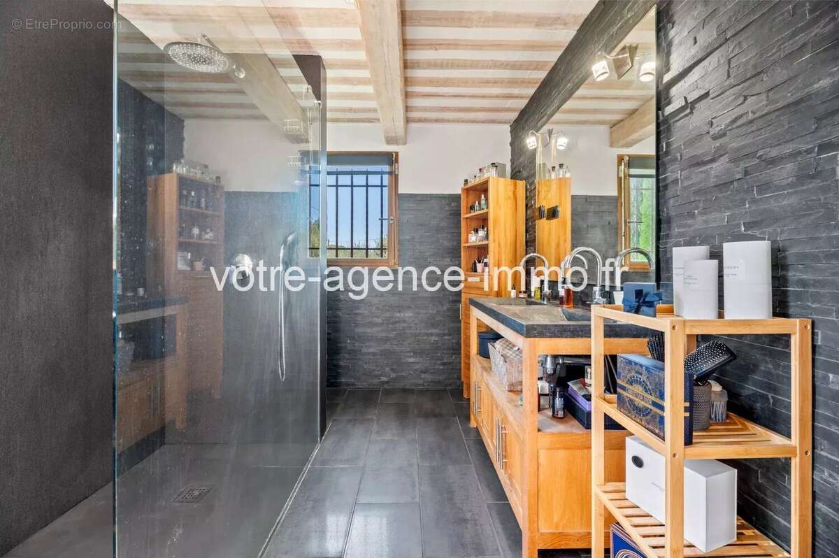Maison à LEVENS