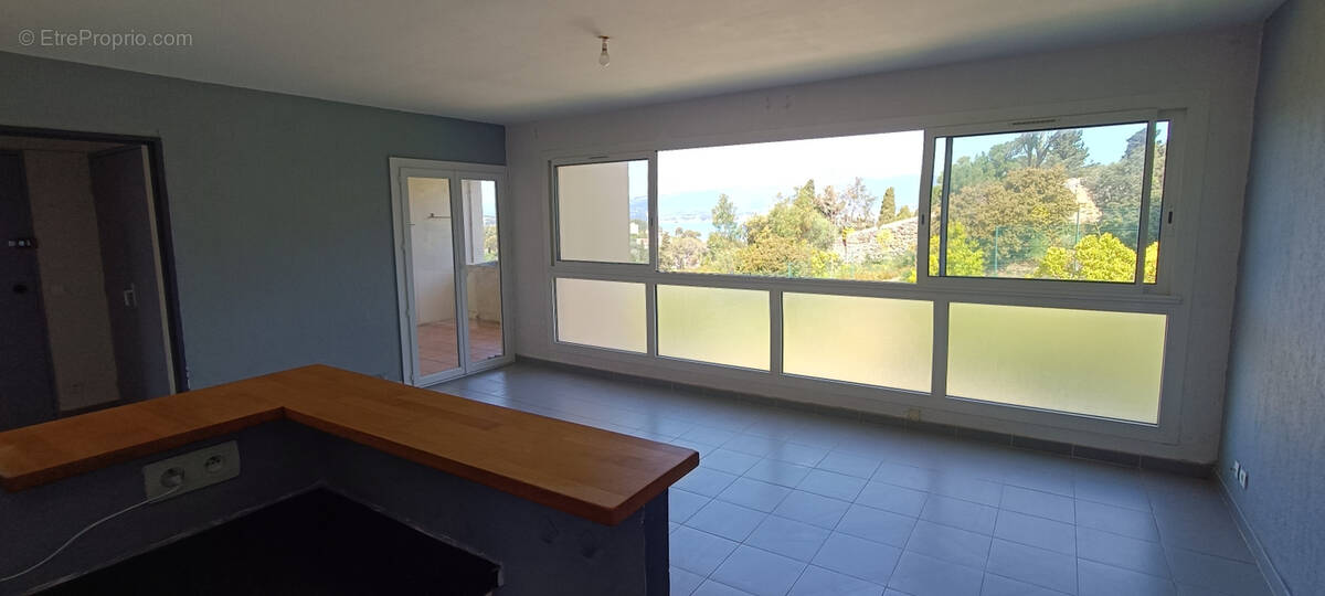 Appartement à SAINT-MANDRIER-SUR-MER