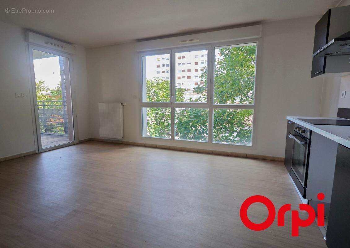 Appartement à VENISSIEUX
