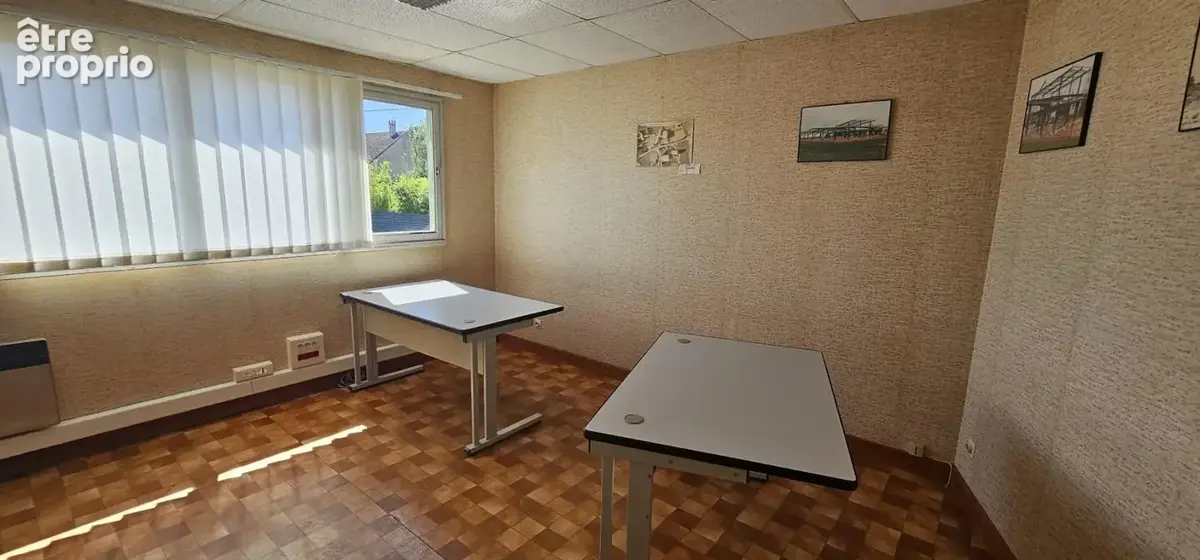 Entrepôts et Bureaux - photo 8