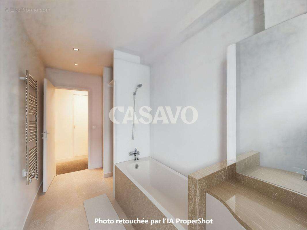 Appartement à PARIS-11E