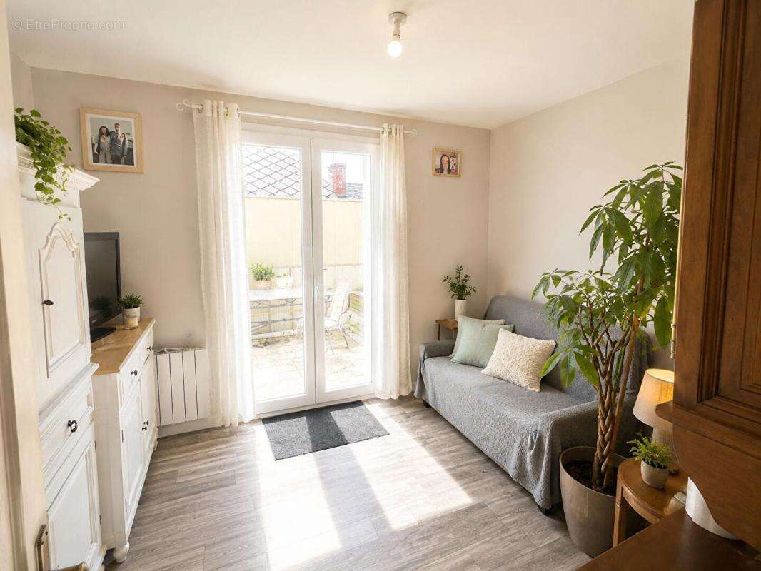 Ensemble immobilier loué : maison de 91m2, plus commerce à PLESLIN TRIGAVOU, le tout d'une surface de 140m2 - photo 7