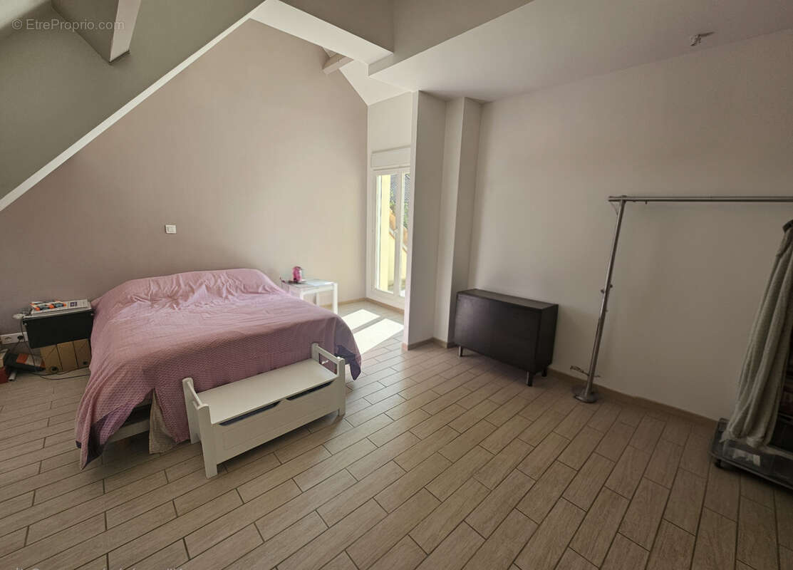 Maison à SAINT-REMY-LES-CHEVREUSE