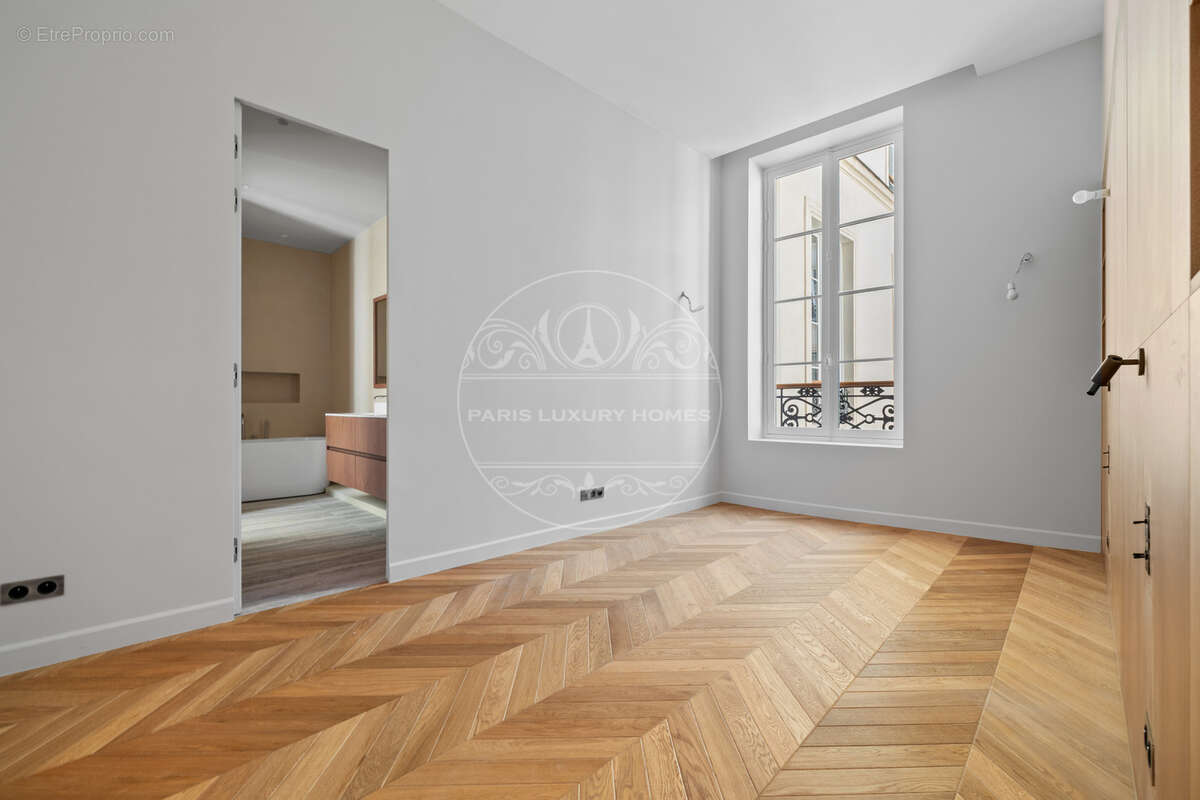 Superbe appartement rénové à Paris 1er ! - photo 14