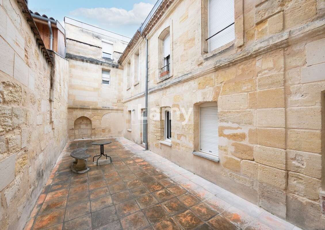 Appartement à BORDEAUX