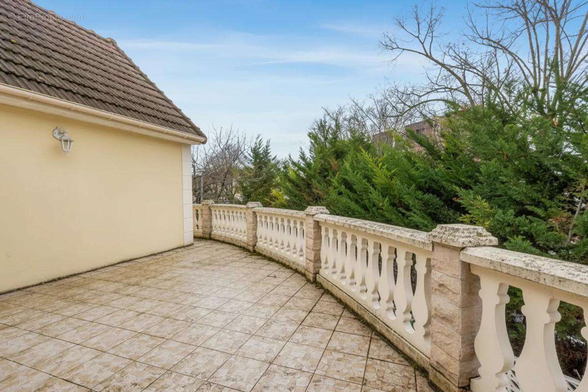 Maison à NOISY-LE-SEC