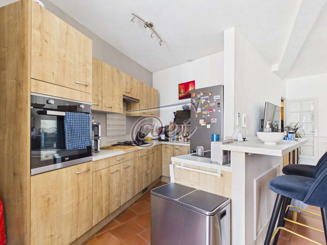 Appartement 68 m² à Pourrieres  - photo 5