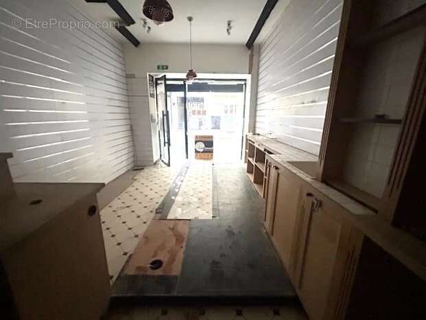 Commerce à PARIS-18E