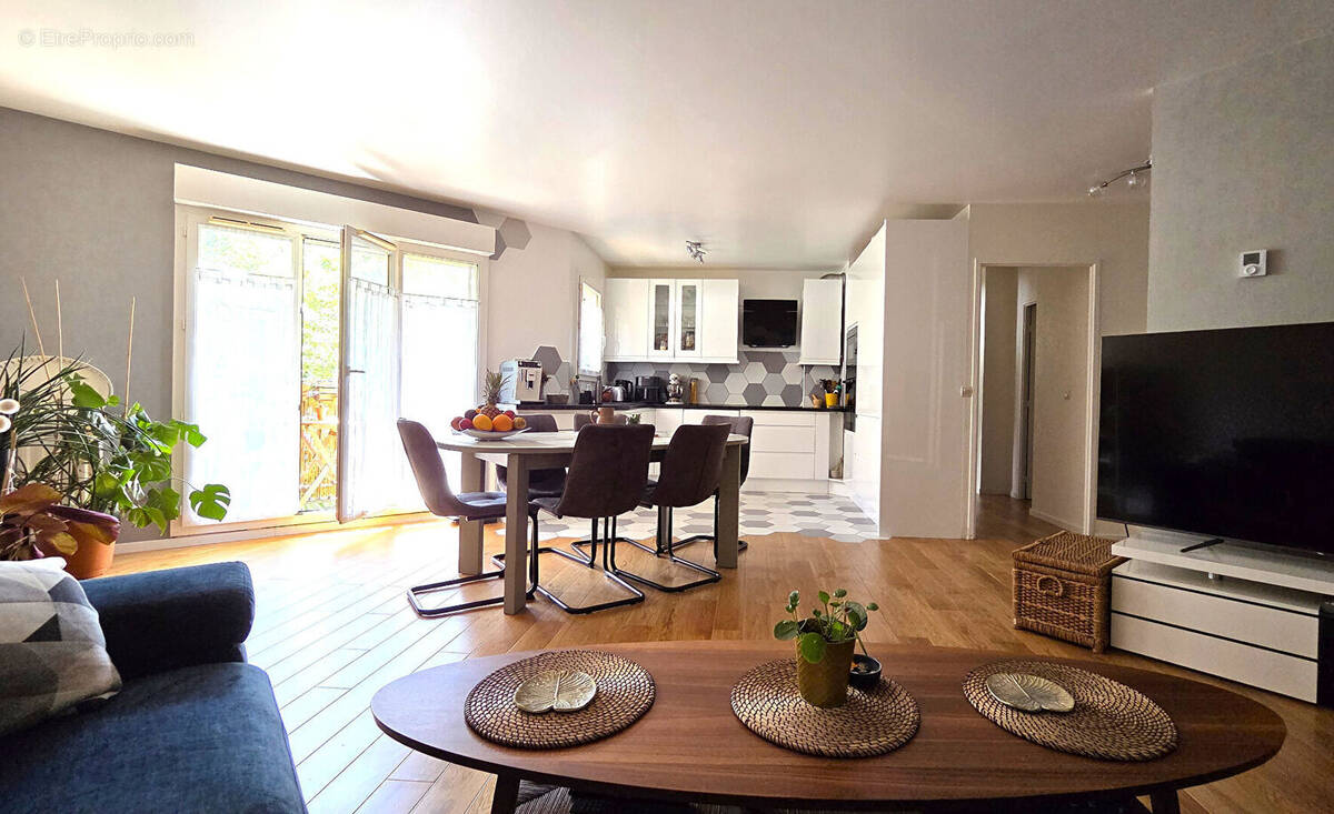 Appartement à HOUILLES