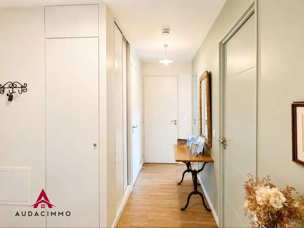 Appartement T3 - Aucun travaux - Balcon - Parking - Proche RER B - photo 9