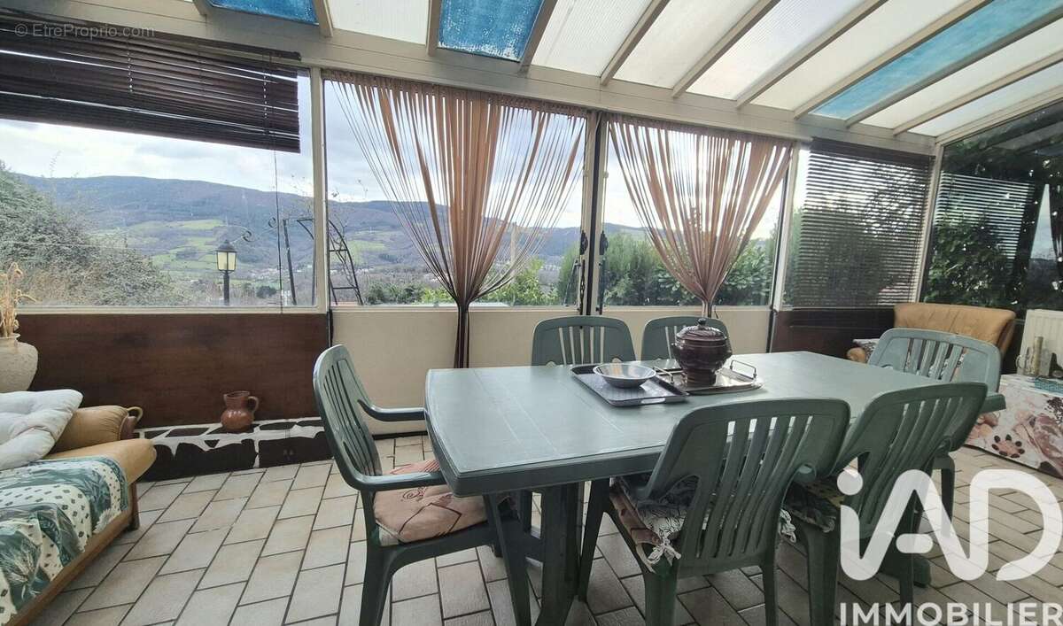 Photo 8 - Maison à SAINT-JEAN-BONNEFONDS