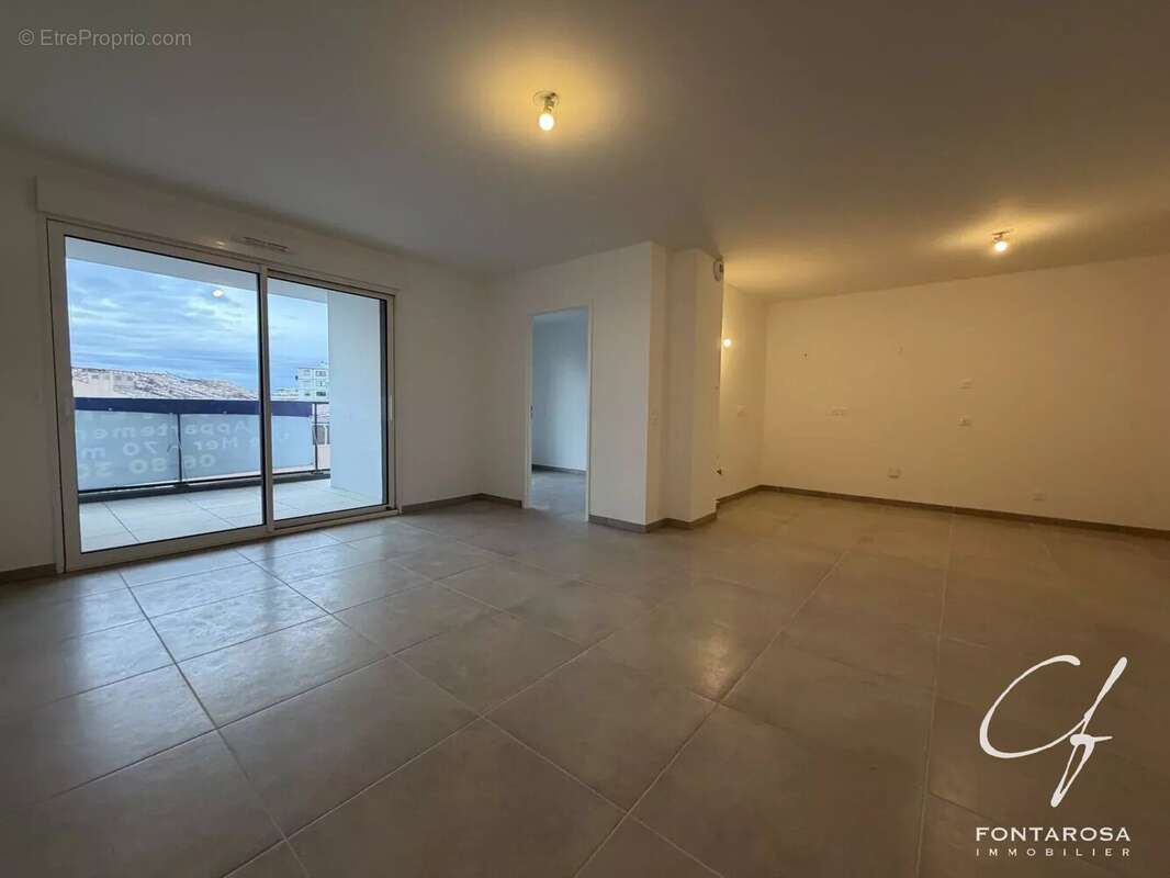 Appartement à FREJUS