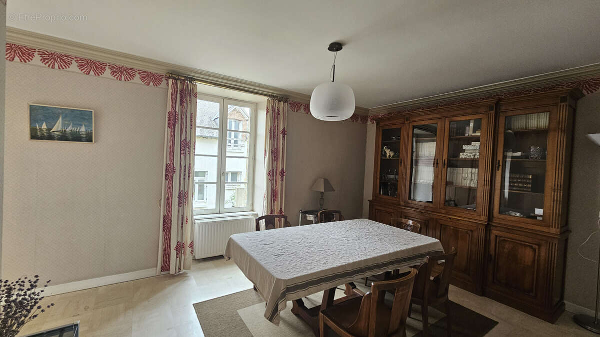 Maison à COESMES