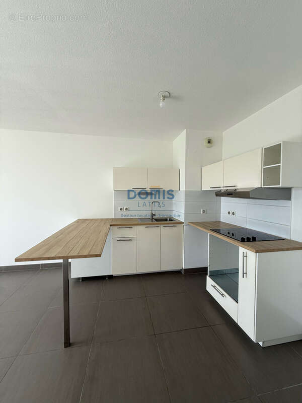 Appartement à LAVERUNE